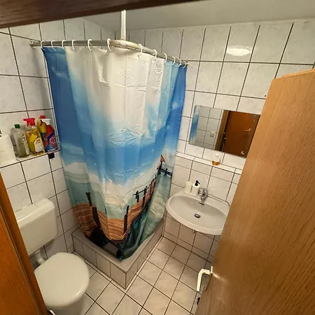 Am Museum Nahe Badewelt & Bahnhof Sinsheim